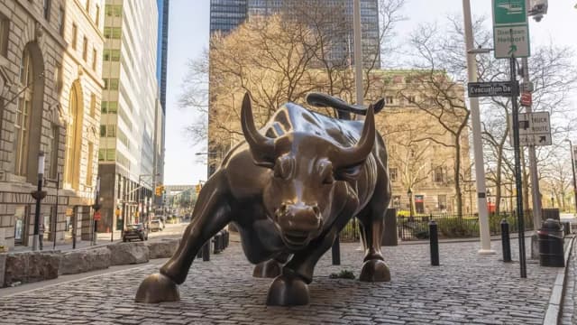 Com “Magnificent Seven” em alta, S&P 500 atinge máxima histórica