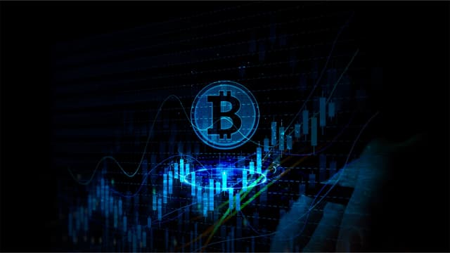 Bitcoin atinge maior nível em seis semanas com entrada de recursos em ETFs