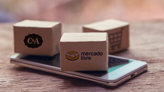 Varejistas que ofertam serviços financeiros fecham ano com recuo na inadimplência