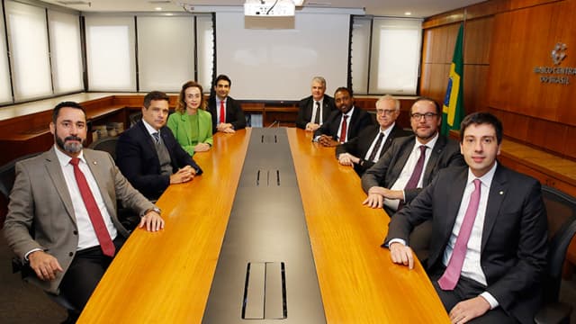 Copom corta Selic em 0,25 pp e dá “recados” sobre o futuro da taxa