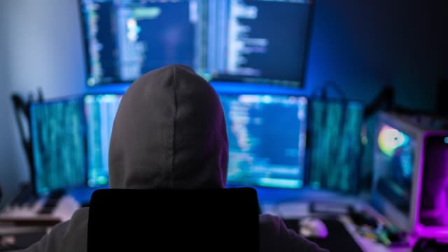 Com apagão cibernético, concorrência da Crowdstrike deve sair ganhando