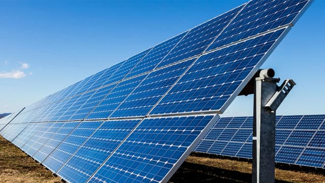 M&A de solares crescem 76% em 2024, impulsionadas por autoprodução, e 2025 pode repetir o passo