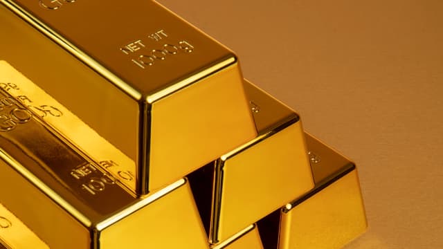 Queda do ouro diminui à medida que os investidores avaliam o desfazimento de posições "consumidas"