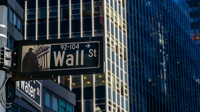 Goldman alerta para mercado em baixa; BlackRock rebaixa ações dos EUA