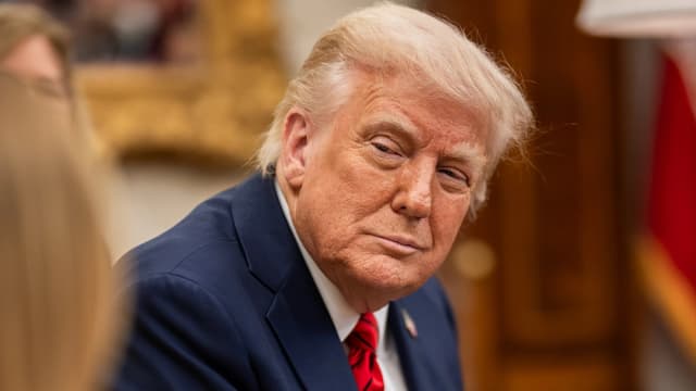 Trump afirma que não tem intenção de demitir presidente do Fed, Jerome Powell