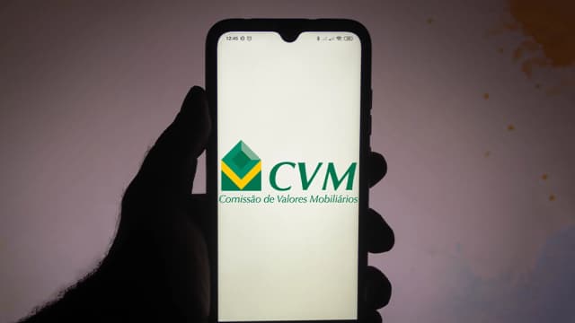 CVM alonga prazo destinado à reforma da Resolução 44, sobre fatos relevantes