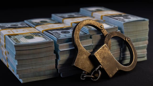 Por uma maior prevenção contra fraudes no mercado mobiliário
