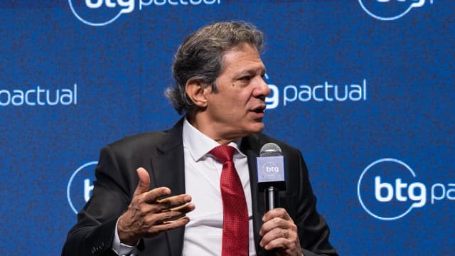 Haddad diz que juro vai cair e atribui à Tese do Século parte dos problemas fiscais do governo
