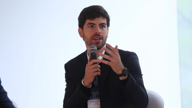 Às vésperas da COP30, eB Capital cria gestora Flying Rivers e X8 Investimentos lança fundo azul