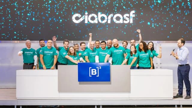 B100, controladora da Planner, assina aquisição da CIABRASF  