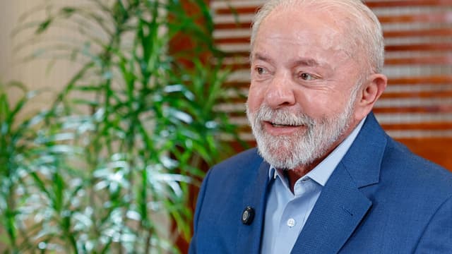 Lula busca se distanciar do STF e pede explicações a ministros sobre o caso Master