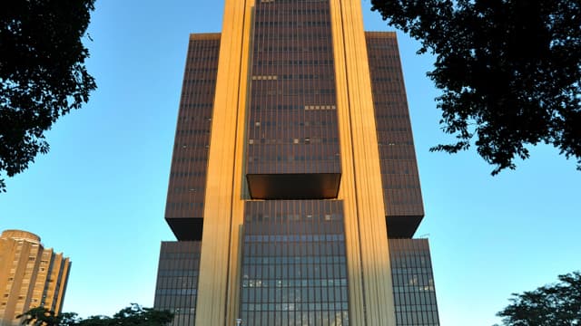 CMN endurece normas para liquidez bancária e uso do FGC