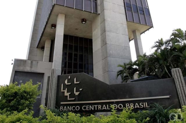 CCJ aprova autonomia ampliada do BC e abre disputa no Senado